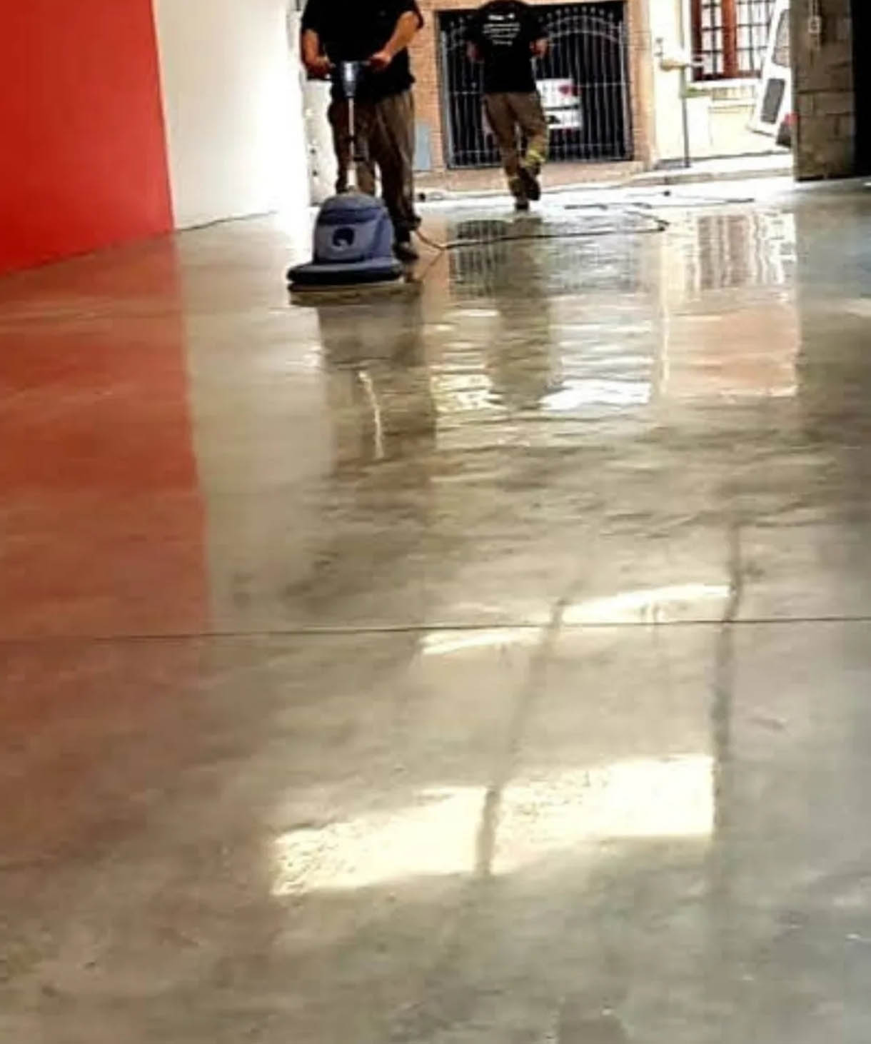 Piso de hormigón pulido — trabajo 2