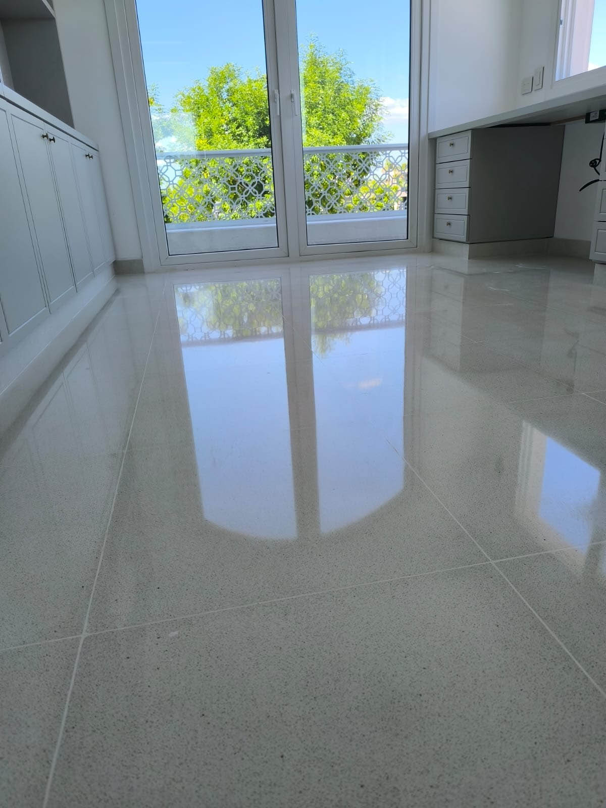 Piso de mosaico pulido — trabajo 2